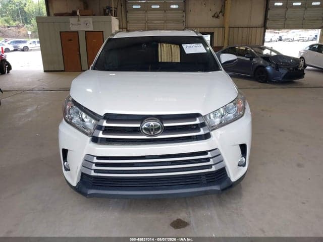 2019 TOYOTA HIGHLANDER XLE 12