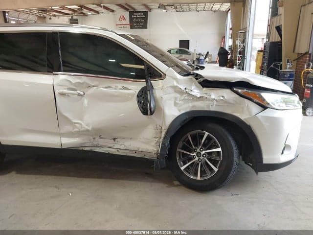 2019 TOYOTA HIGHLANDER XLE 6