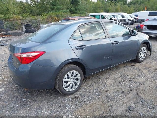 2018 TOYOTA COROLLA LE 4