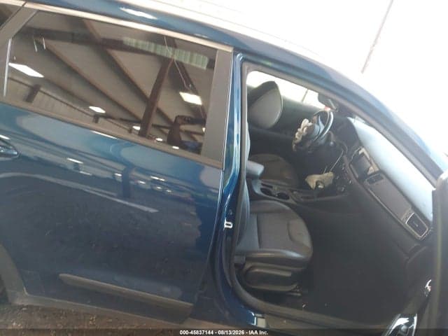 2019 KIA NIRO EX 5