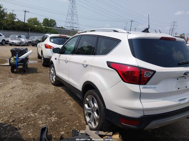 2019 FORD ESCAPE TITANIUM 3