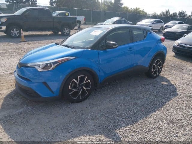 2019 TOYOTA C-HR XLE 2