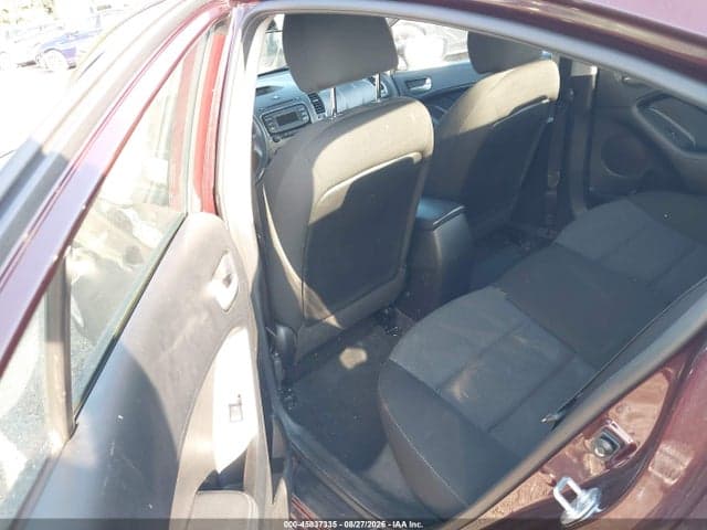 2017 KIA FORTE LX 8