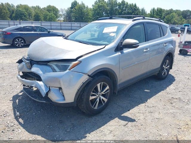 2018 TOYOTA RAV4 XLE 2