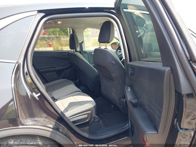 2022 FORD ESCAPE SE 8