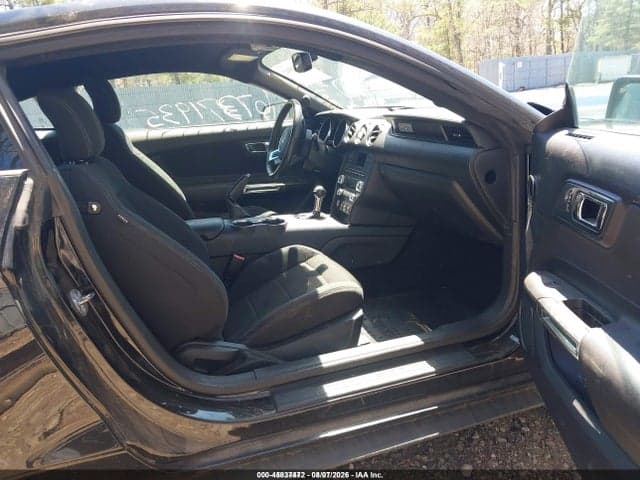 2017 FORD MUSTANG V6 5