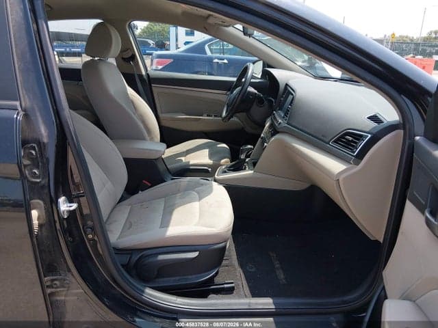 2017 HYUNDAI ELANTRA SE 5