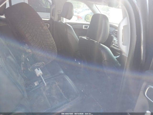 2022 FORD EXPLORER XLT 8
