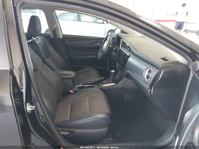 2017 TOYOTA COROLLA SE 5