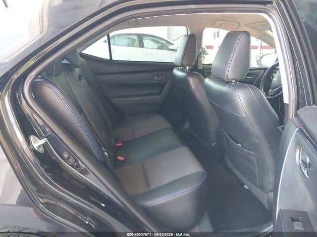 2017 TOYOTA COROLLA SE 8