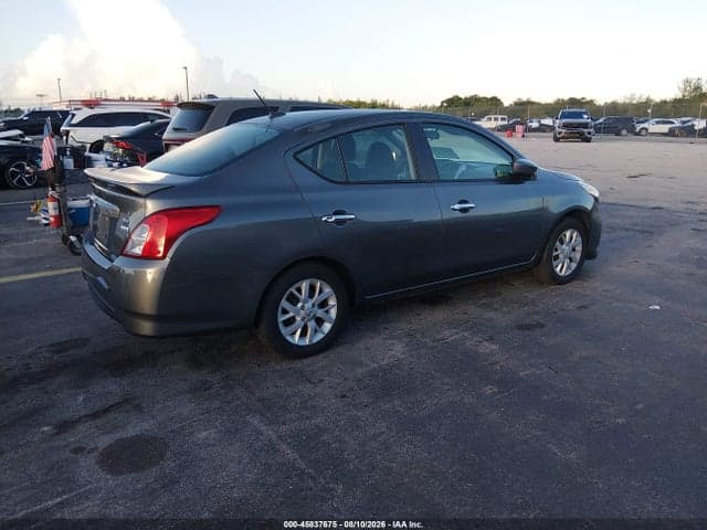 2019 NISSAN VERSA 1.6 SV 4