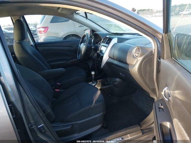2019 NISSAN VERSA 1.6 SV 5