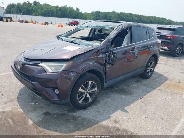 2018 TOYOTA RAV4 XLE 2