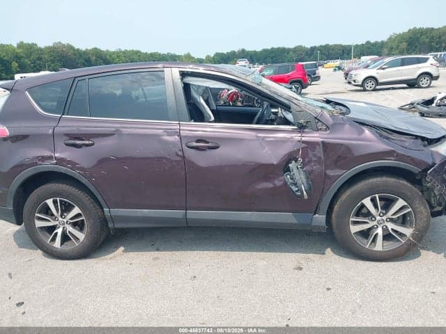 2018 TOYOTA RAV4 XLE 12