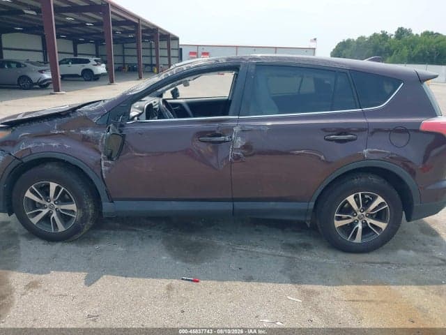2018 TOYOTA RAV4 XLE 13