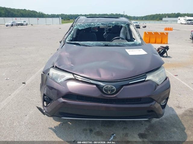 2018 TOYOTA RAV4 XLE 6