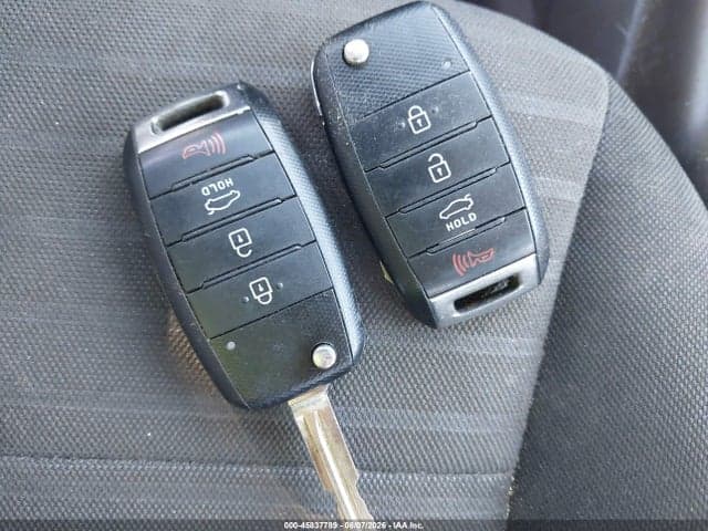 2017 KIA FORTE S 11