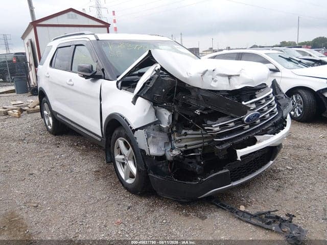 2017 FORD EXPLORER XLT 1