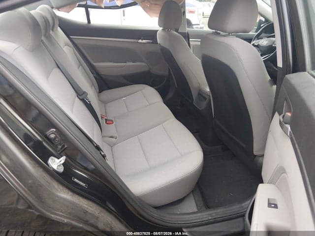 2020 HYUNDAI ELANTRA VALUE EDITION 8