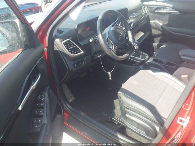 2024 KIA SELTOS S 5