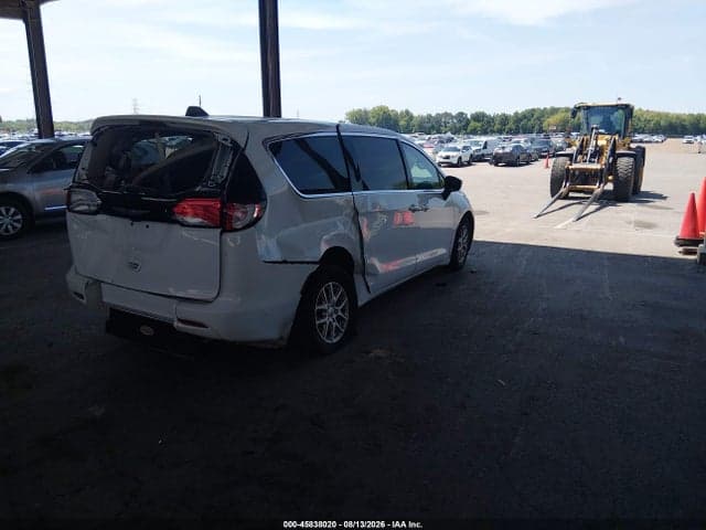 2023 CHRYSLER VOYAGER LX 4