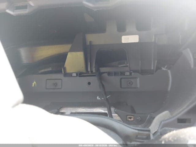 2023 CHRYSLER VOYAGER LX 7