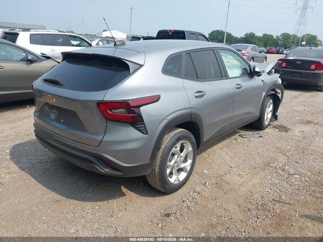 2026 CHEVROLET TRAX FWD LS 4