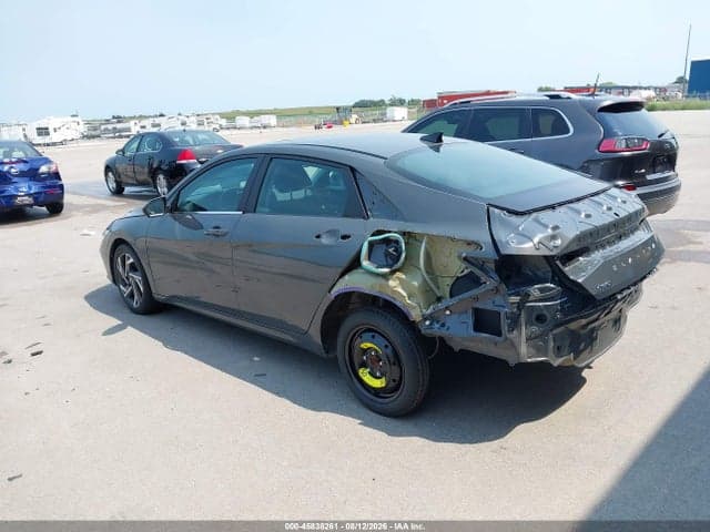 2024 HYUNDAI ELANTRA SEL 3