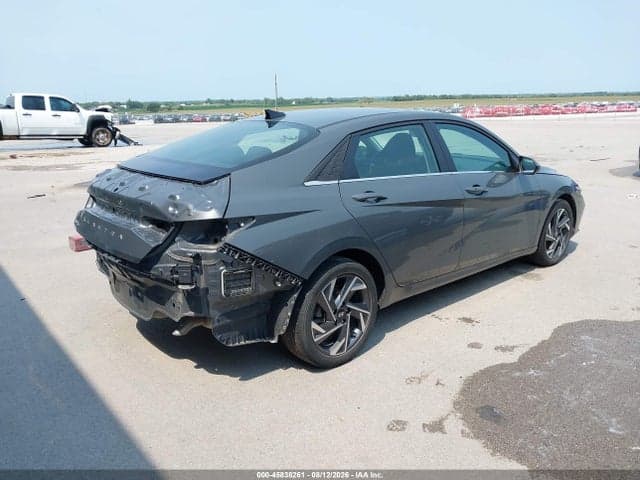 2024 HYUNDAI ELANTRA SEL 4