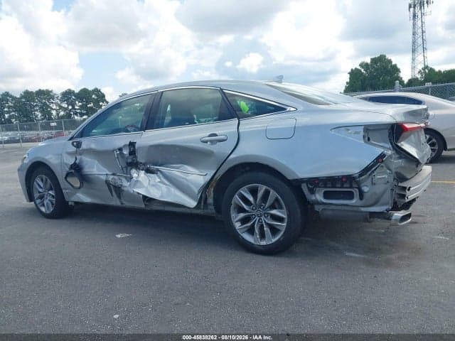 2019 TOYOTA AVALON XLE 14