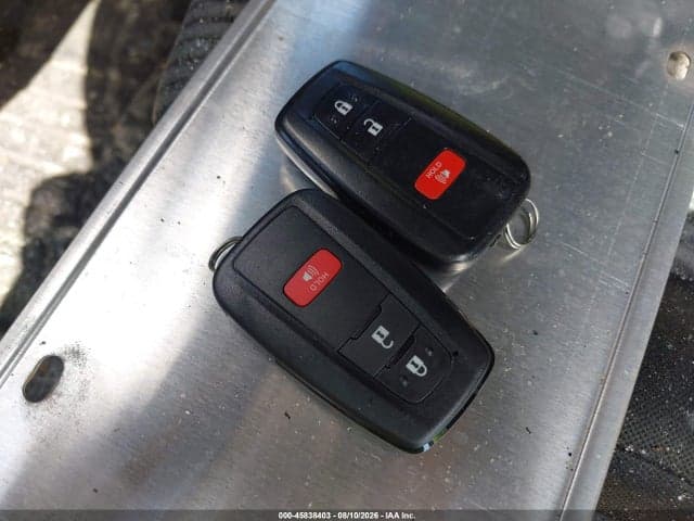 2022 TOYOTA 4RUNNER SR5 11