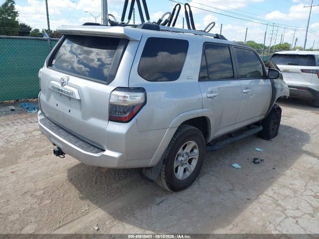2022 TOYOTA 4RUNNER SR5 4