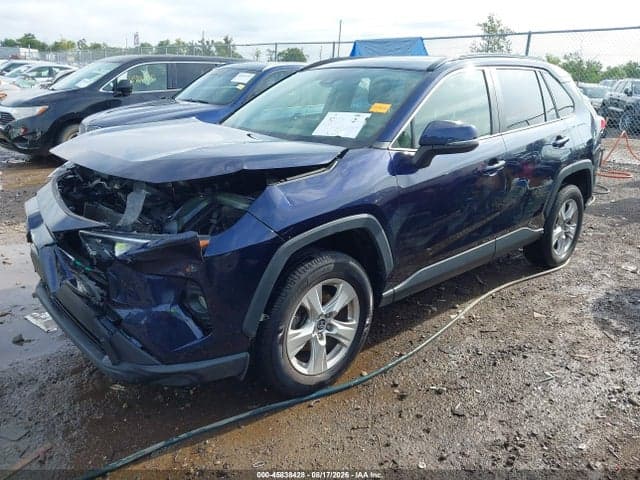 2019 TOYOTA RAV4 XLE 2