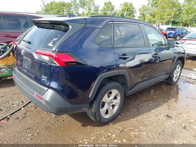 2019 TOYOTA RAV4 XLE 4