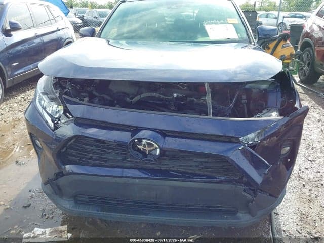 2019 TOYOTA RAV4 XLE 6
