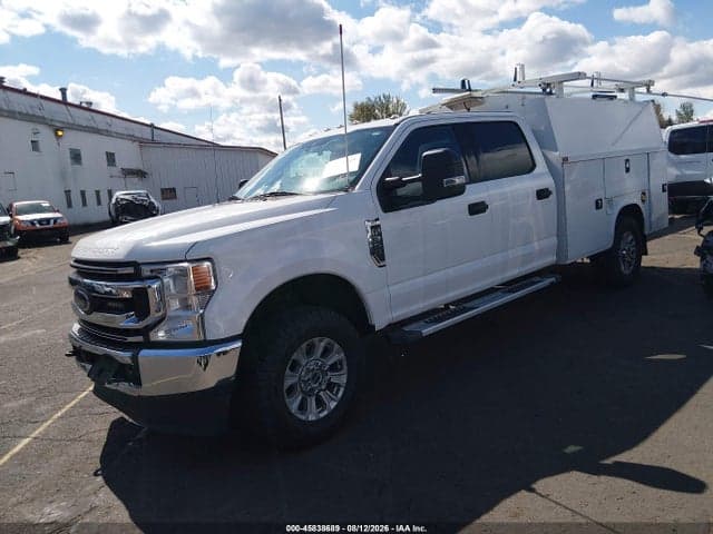 2020 FORD F-350 CHASSIS XLT 2