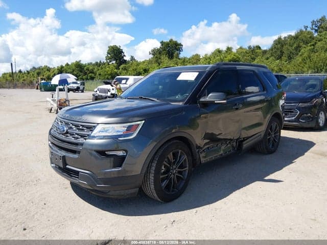 2019 FORD EXPLORER XLT 2
