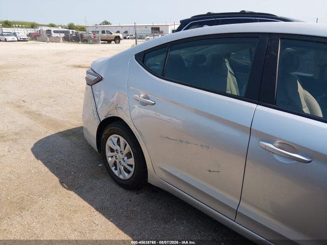 2017 HYUNDAI ELANTRA SE 6