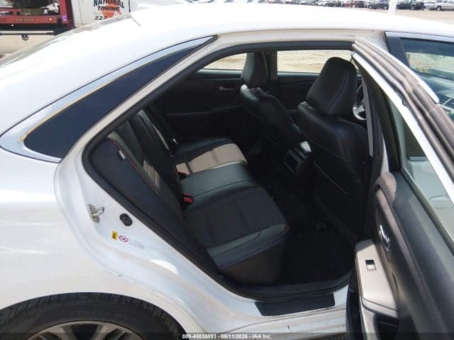 2017 TOYOTA CAMRY SE 8