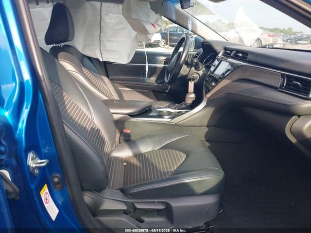 2019 TOYOTA CAMRY SE 5