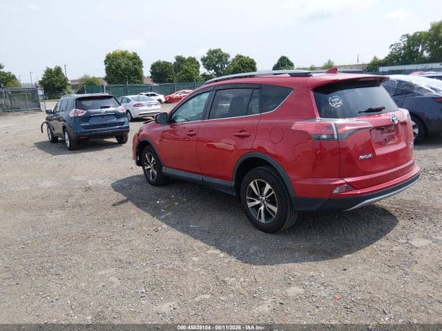 2017 TOYOTA RAV4 XLE 3