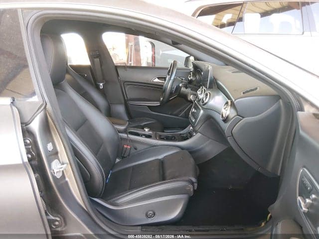 2017 MERCEDES-BENZ CLA 250 5