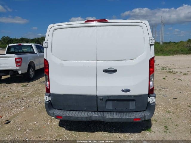 2018 FORD TRANSIT-150 16