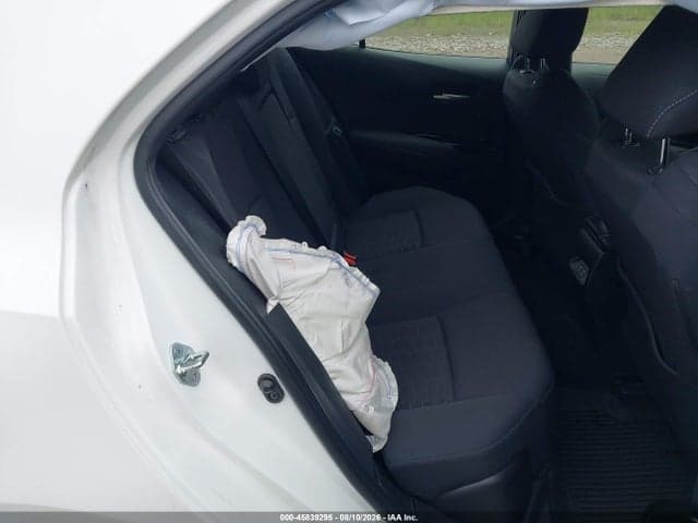 2024 TOYOTA COROLLA SE 8