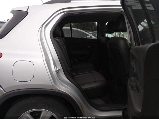 2019 CHEVROLET TRAX LT 8