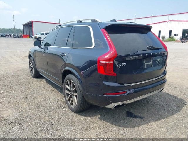 2017 VOLVO XC90 T6 MOMENTUM 3