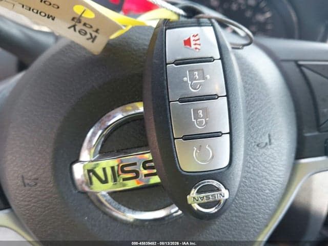 2017 NISSAN ROGUE SV 11