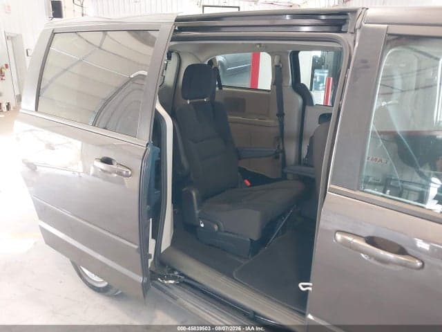 2017 DODGE GRAND CARAVAN SE 8