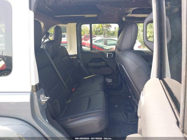2026 JEEP WRANGLER SAHARA 4X4 8