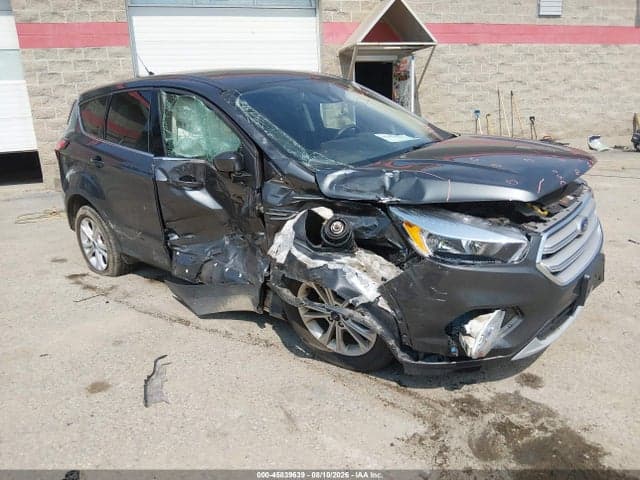 2019 FORD ESCAPE SE 1